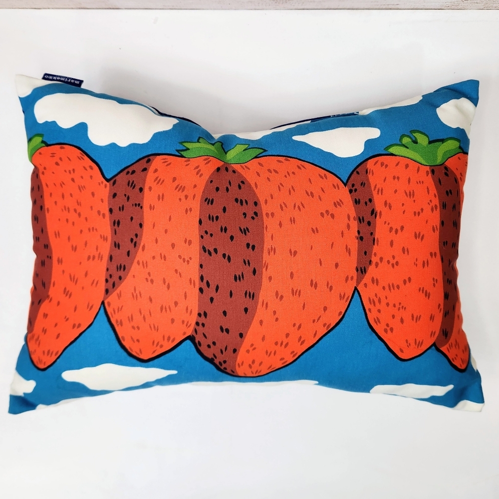 Marimekko for Target Pillow Strawberry Mountain Mansikkavuoret Cloud
